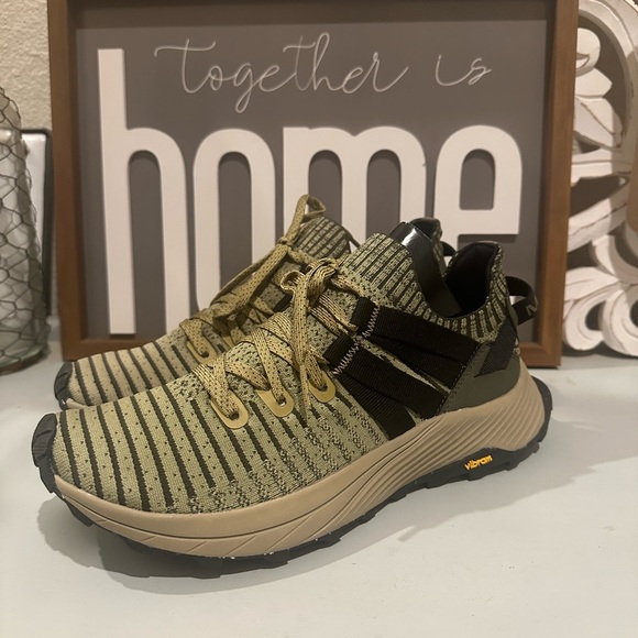 New MERRELL Embark Moc Sneaker SZ 7 Mens in OLIVE. No box - Picture 3 of 8